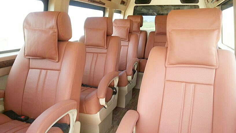 9 Seater Luxury Tempo Traveller