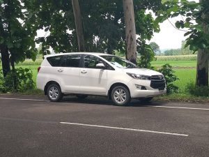 innova crysta delhi