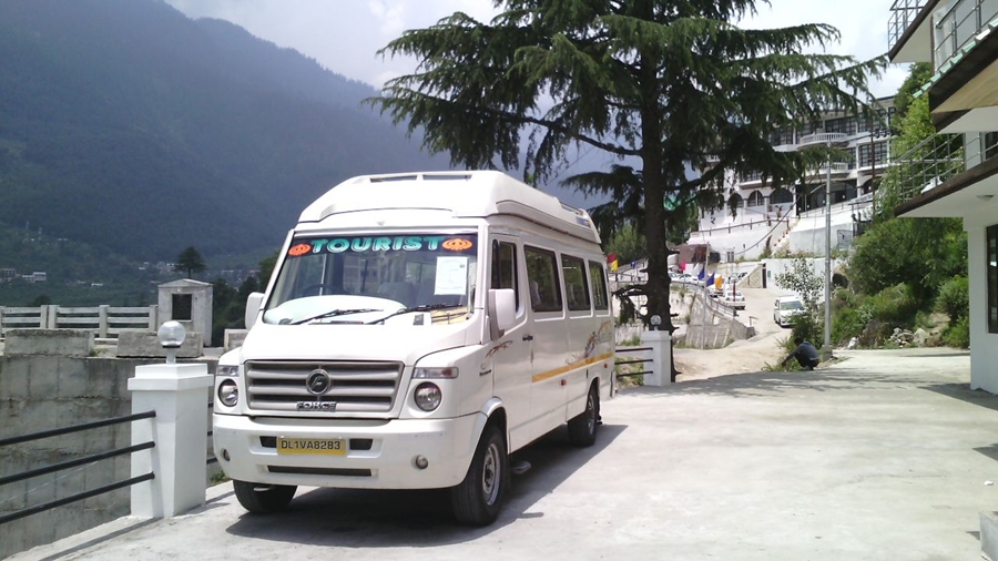 manali tempo traveller