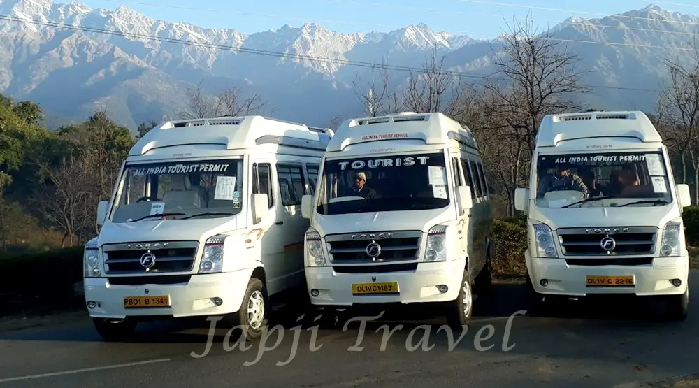 Convenient Chandigarh to Manali Trips | Rental Tempo Travellers