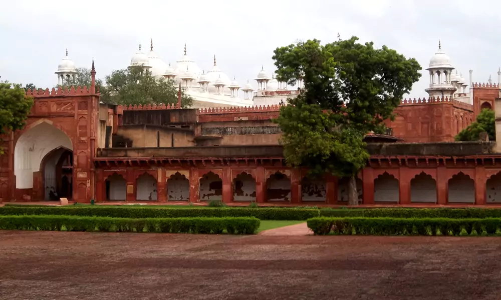 Moti Masjid Agra