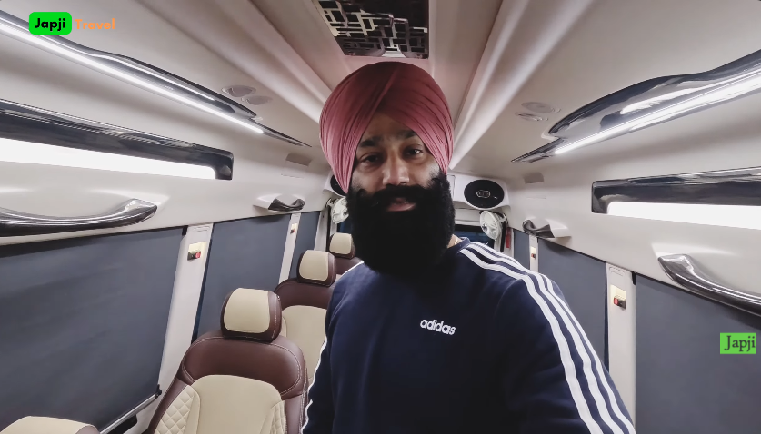 Tempo Traveller Service